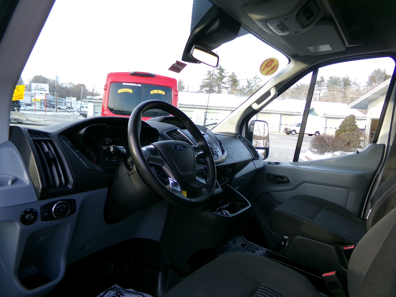 Ford Transit Passenger Wagon T-150 130" Med Roof XLT Sliding RH Dr 2019