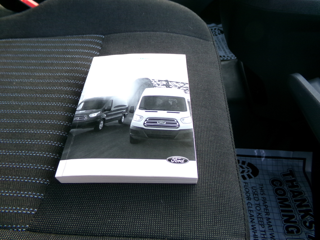 Ford Transit Passenger Wagon T-150 130" Med Roof XLT Sliding RH Dr 2019