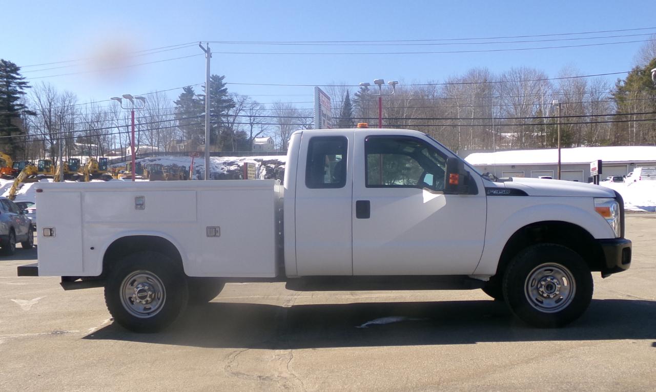 Ford Super Duty F-350 SRW 4WD SuperCab 158" XLT 2012