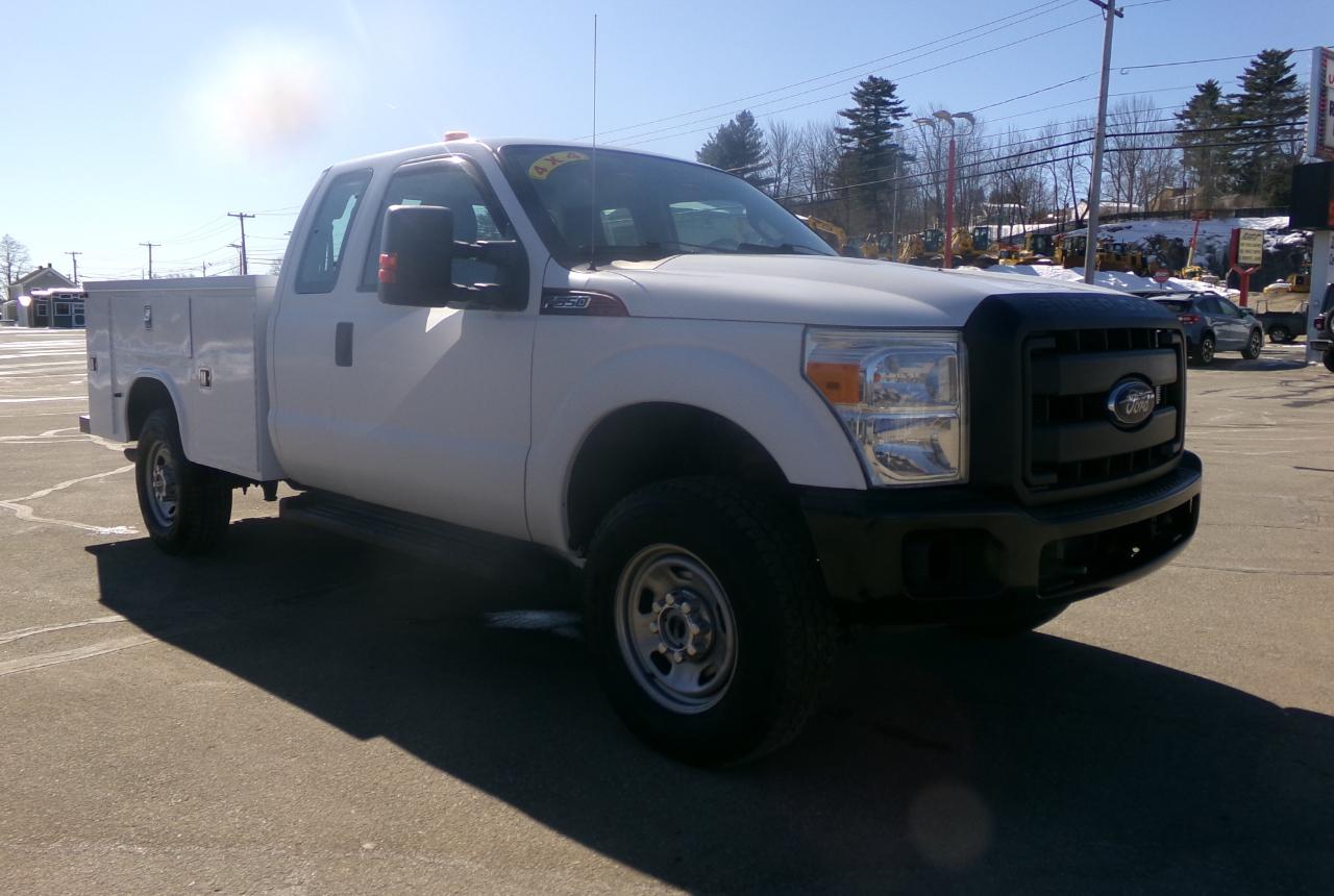 Ford Super Duty F-350 SRW 4WD SuperCab 158" XLT 2012