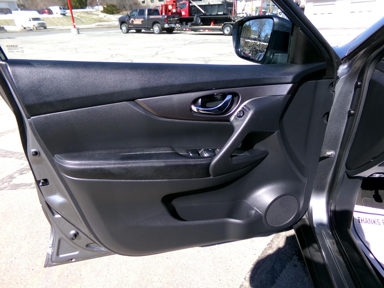 Nissan Rogue AWD 4dr S 2015