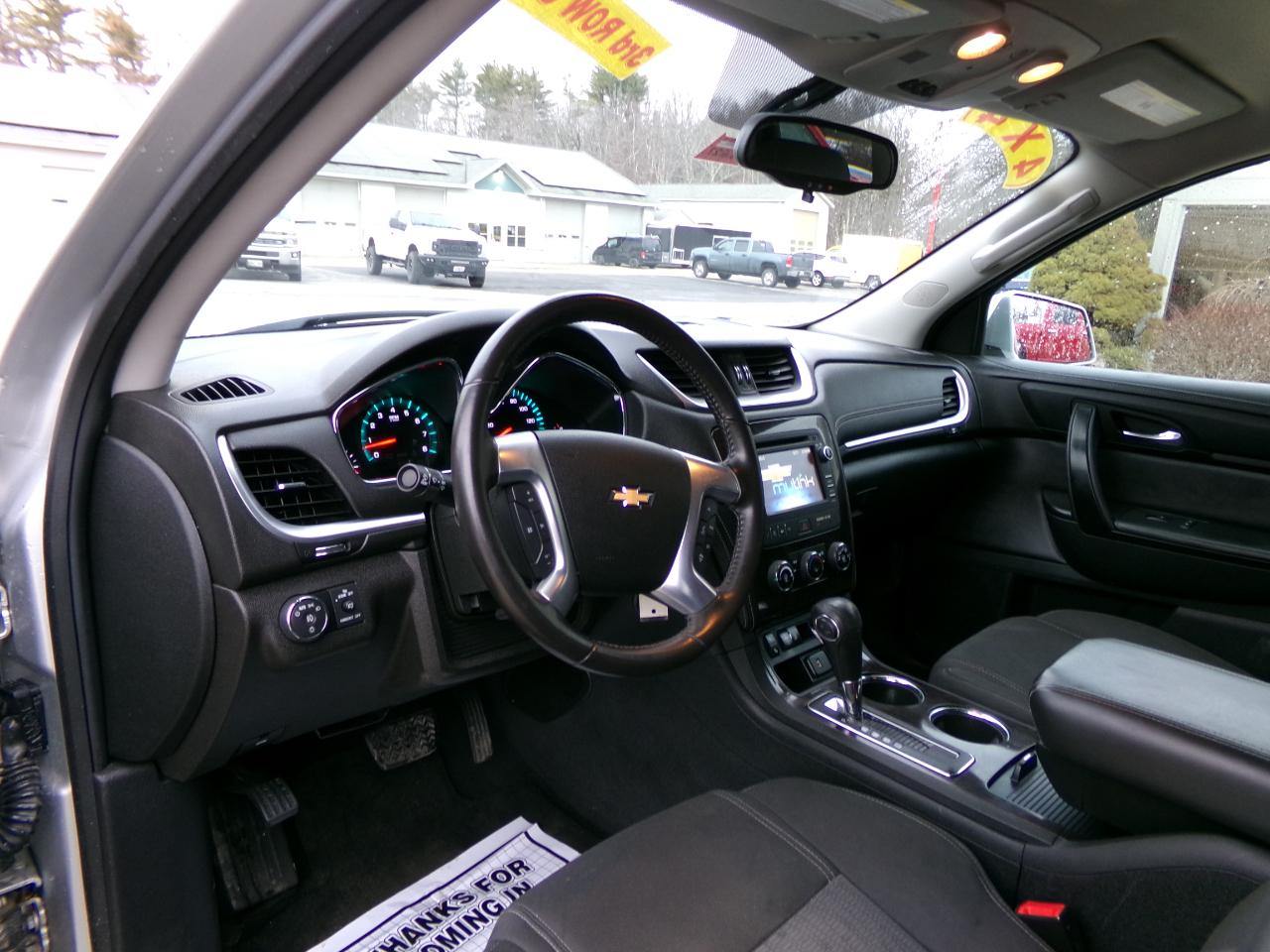 Chevrolet Traverse AWD 4dr LT w/1LT 2015