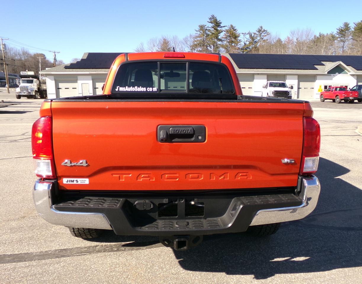 Toyota Tacoma 4WD Access Cab V6 MT (Natl) 2017