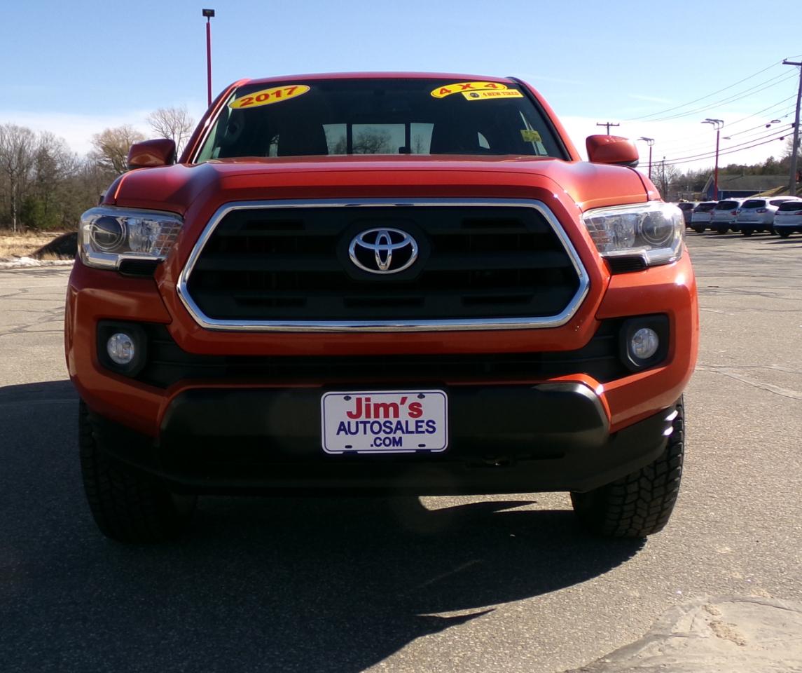 Toyota Tacoma 4WD Access Cab V6 MT (Natl) 2017
