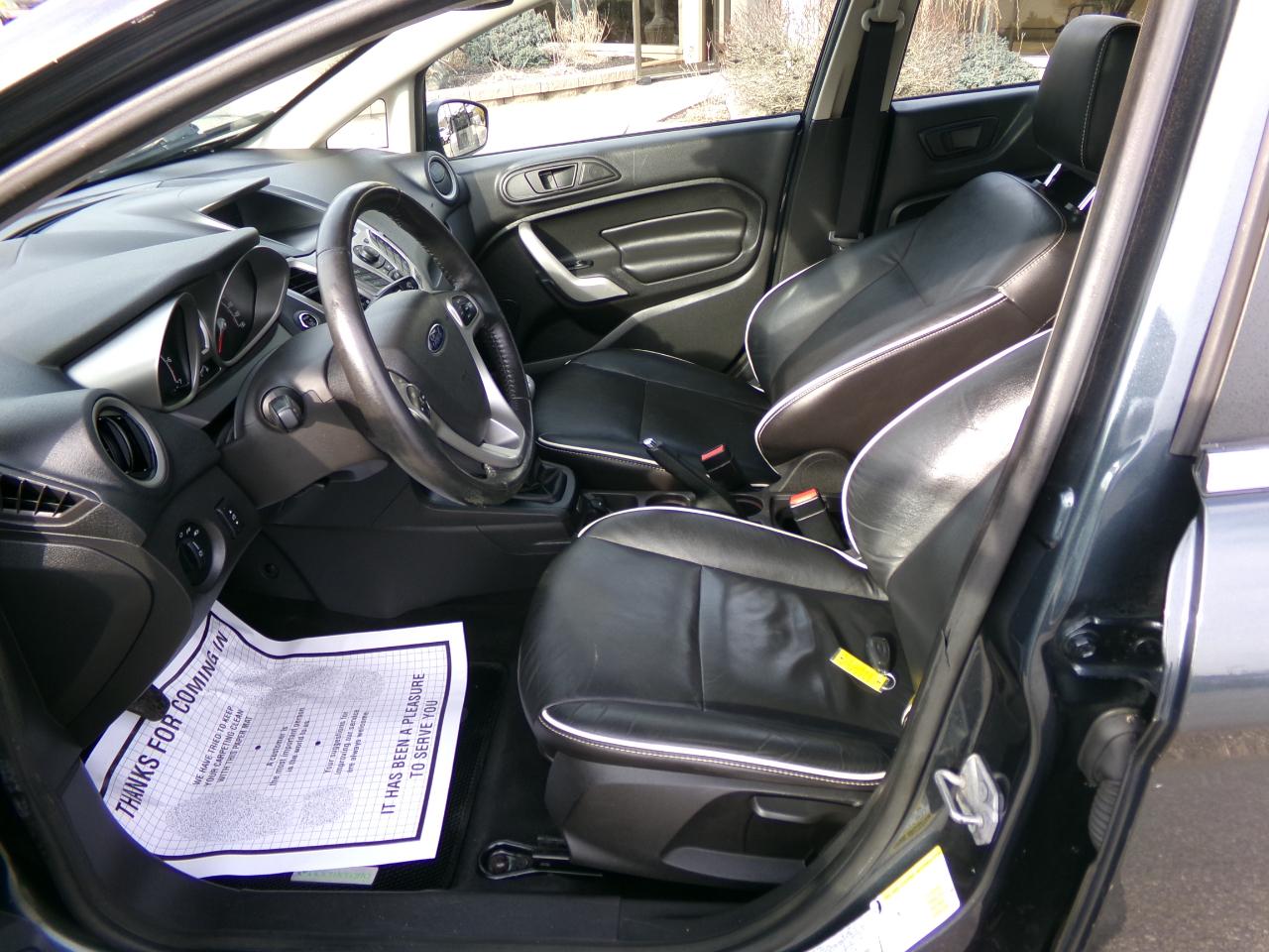 Ford Fiesta 5dr HB SES 2011