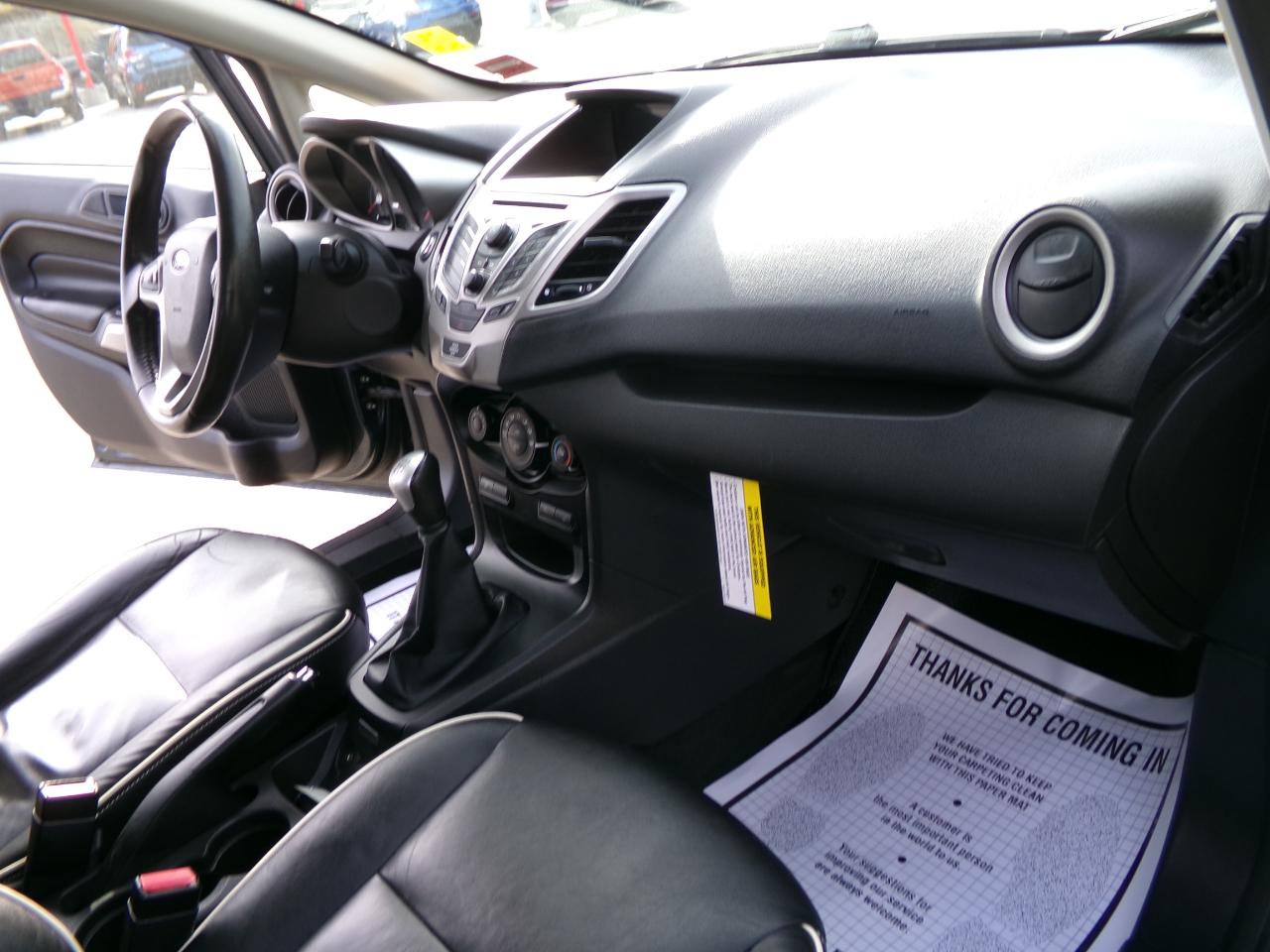 Ford Fiesta 5dr HB SES 2011