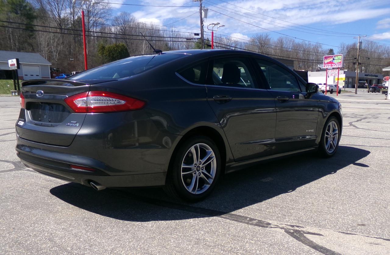 Ford Fusion 4dr Sdn SE Hybrid FWD 2015