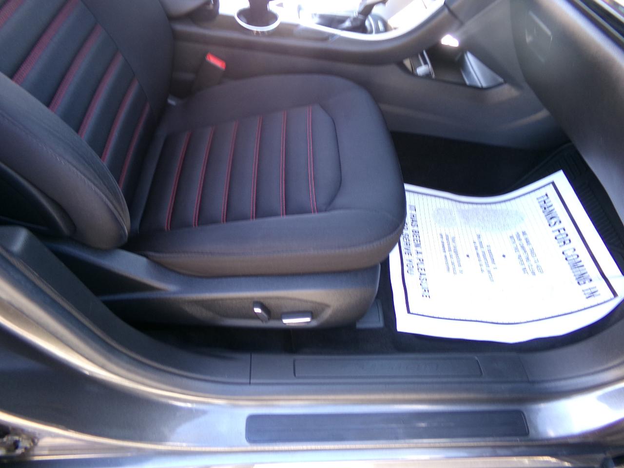 Ford Fusion 4dr Sdn SE Hybrid FWD 2015