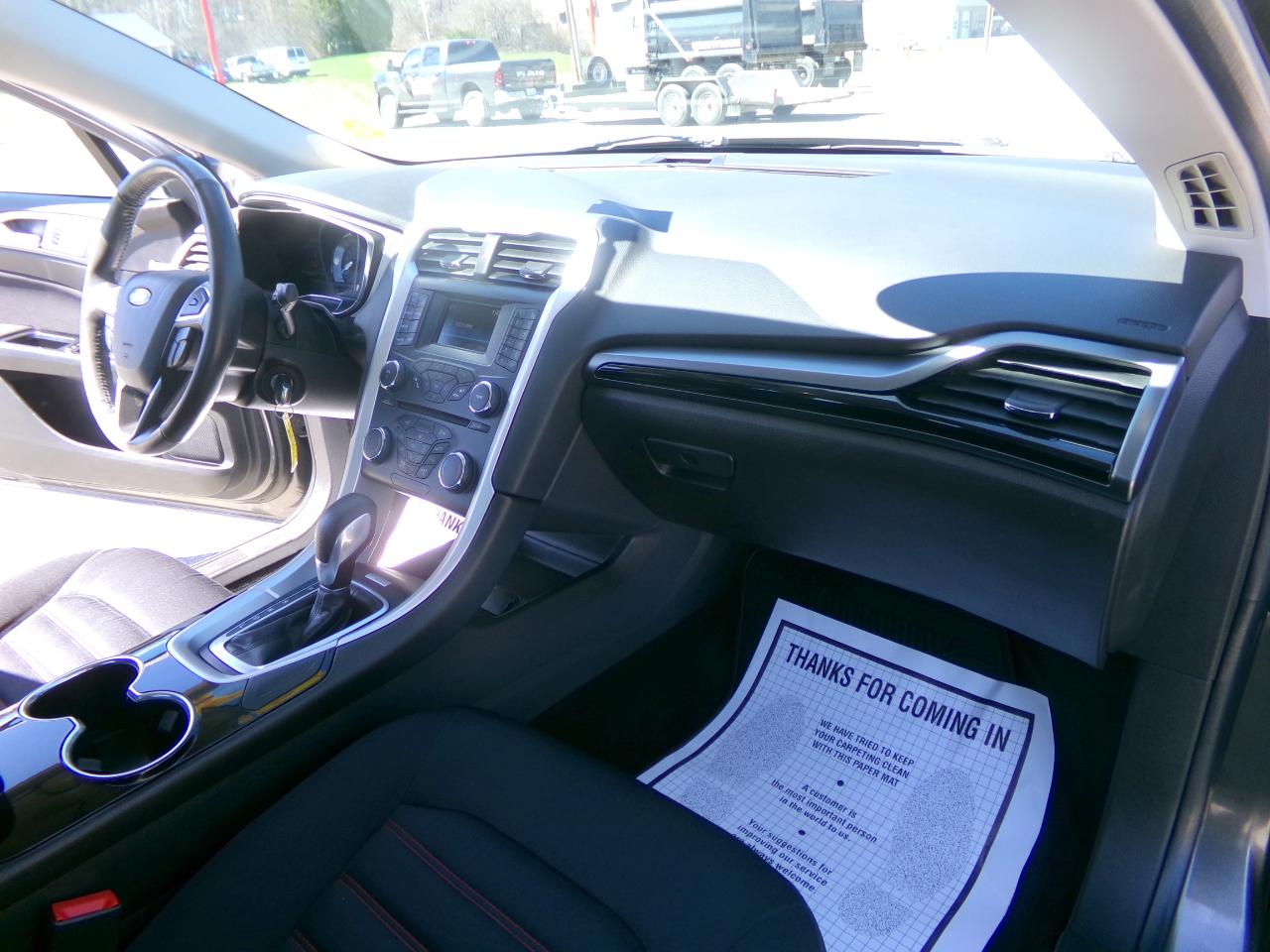 Ford Fusion 4dr Sdn SE Hybrid FWD 2015