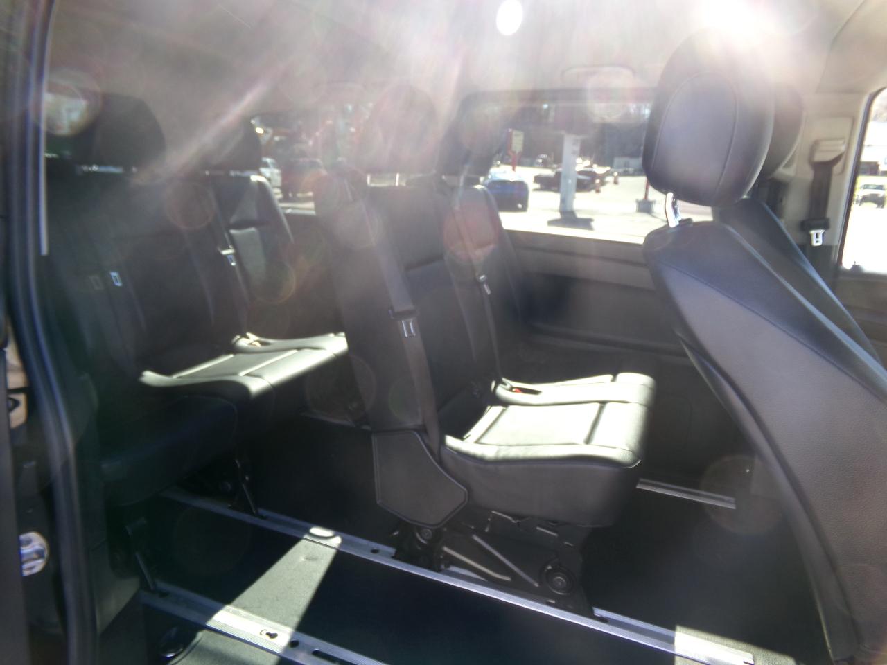 Mercedes-Benz Metris Passenger Van Standard Roof 126" Wheelbase 2018