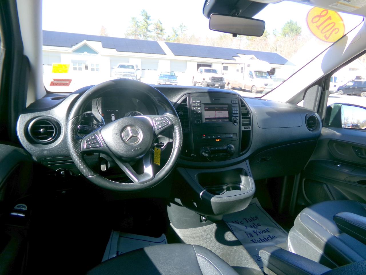 Mercedes-Benz Metris Passenger Van Standard Roof 126" Wheelbase 2018