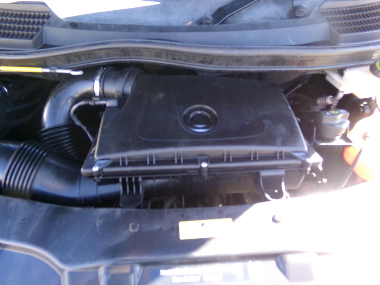 Mercedes-Benz Metris Passenger Van Standard Roof 126" Wheelbase 2018