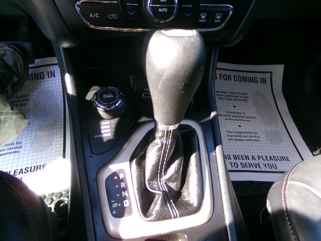 Jeep Cherokee 4WD 4dr Limited 2016