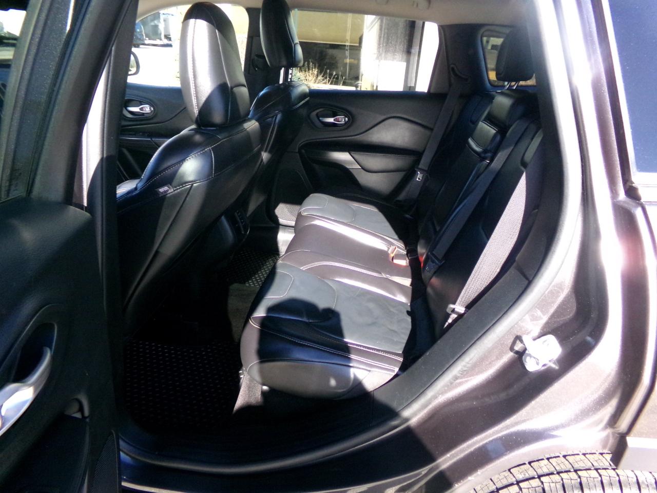 Jeep Cherokee 4WD 4dr Limited 2016