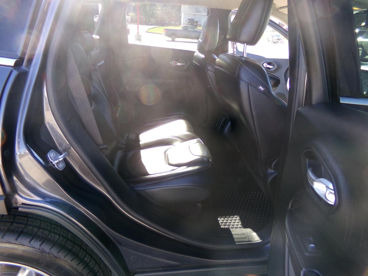 Jeep Cherokee 4WD 4dr Limited 2016