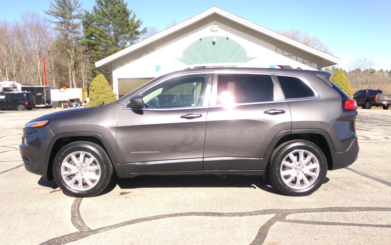 Jeep Cherokee 4WD 4dr Limited 2016