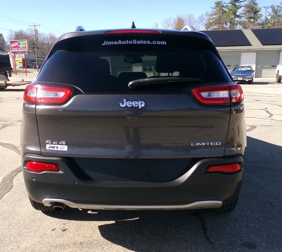 Jeep Cherokee 4WD 4dr Limited 2016