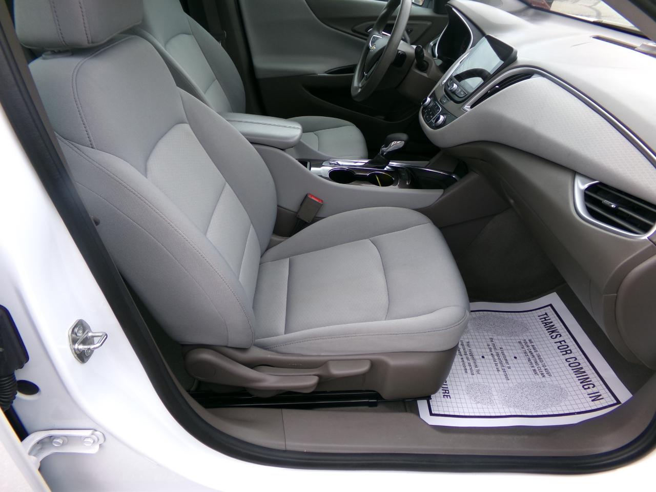 Chevrolet Malibu 4dr Sdn LT 2022