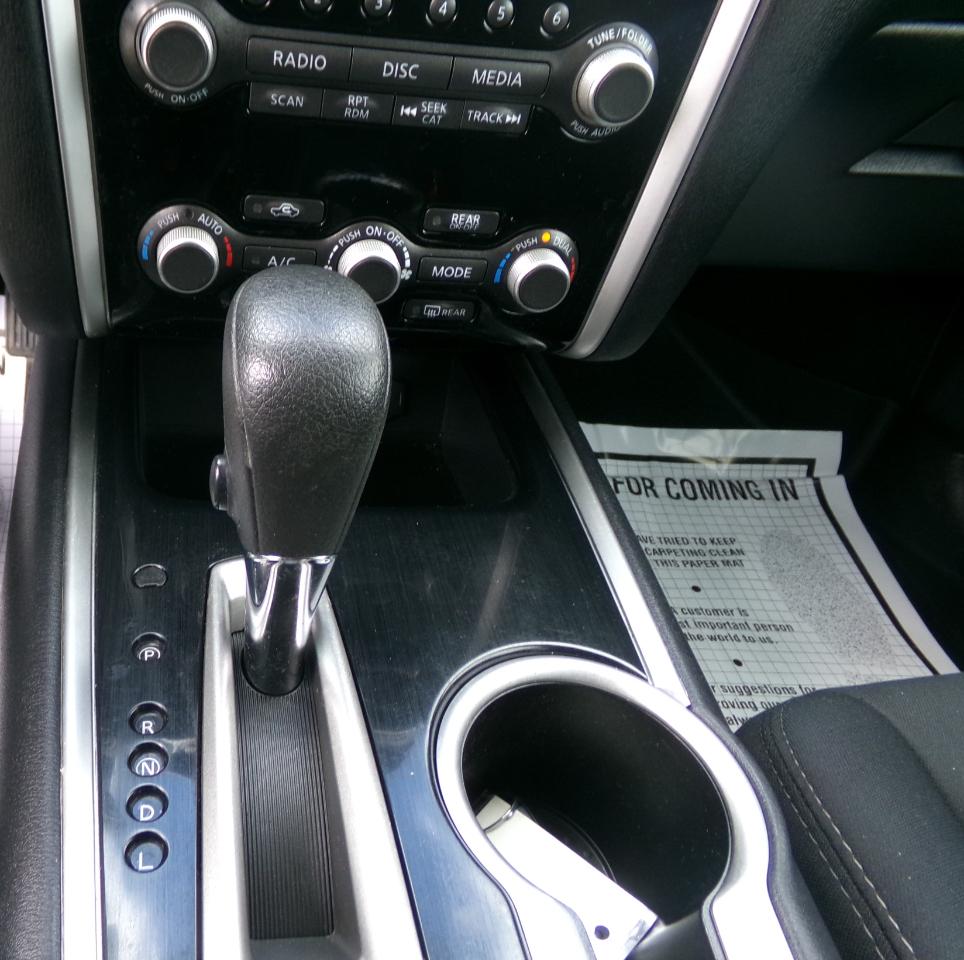 Nissan Pathfinder 4x4 S 2017