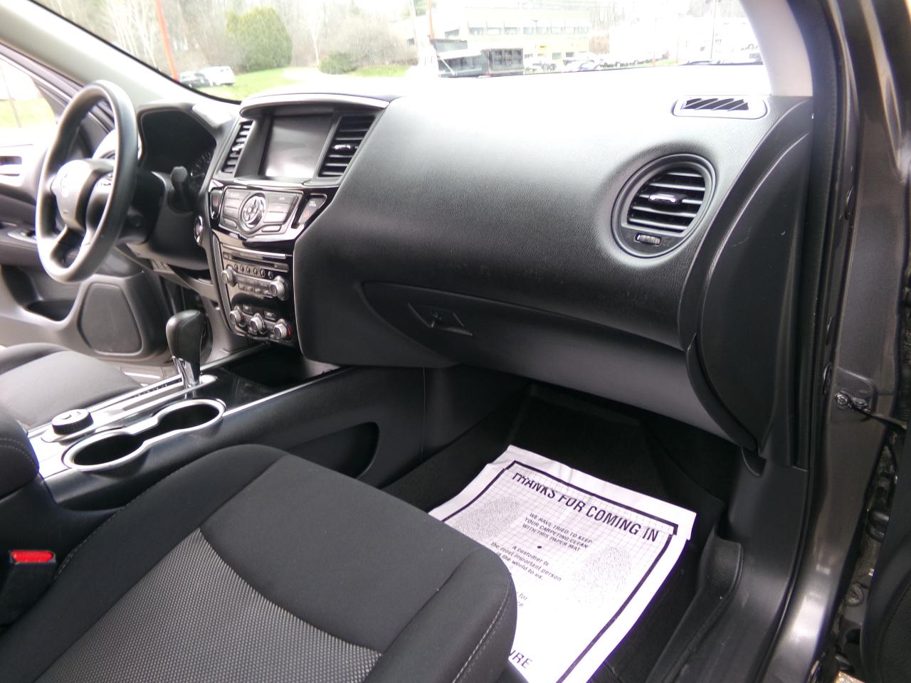 Nissan Pathfinder 4x4 S 2017