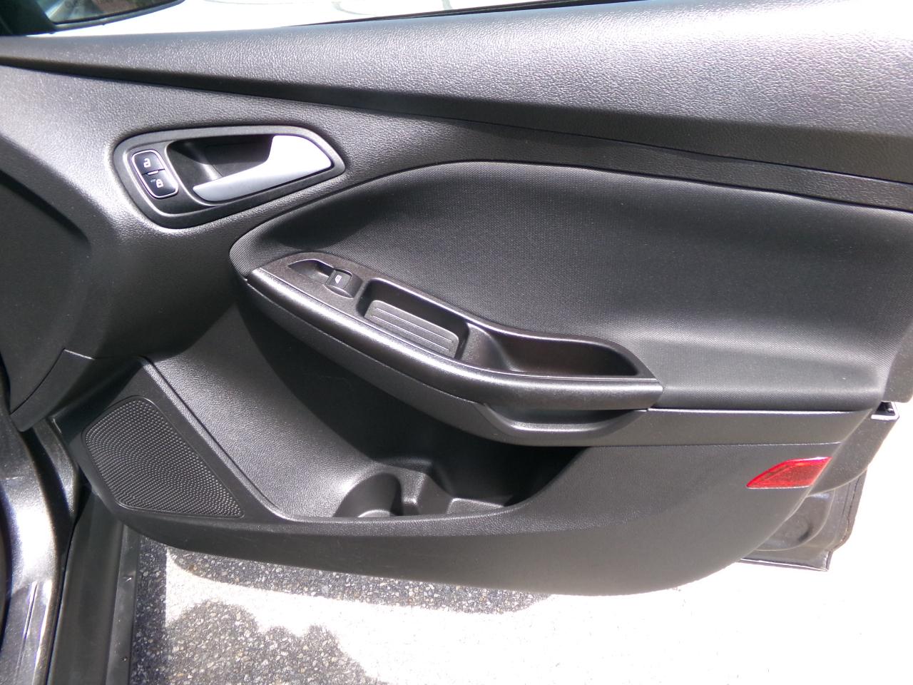 Ford Focus SE Hatch 2018