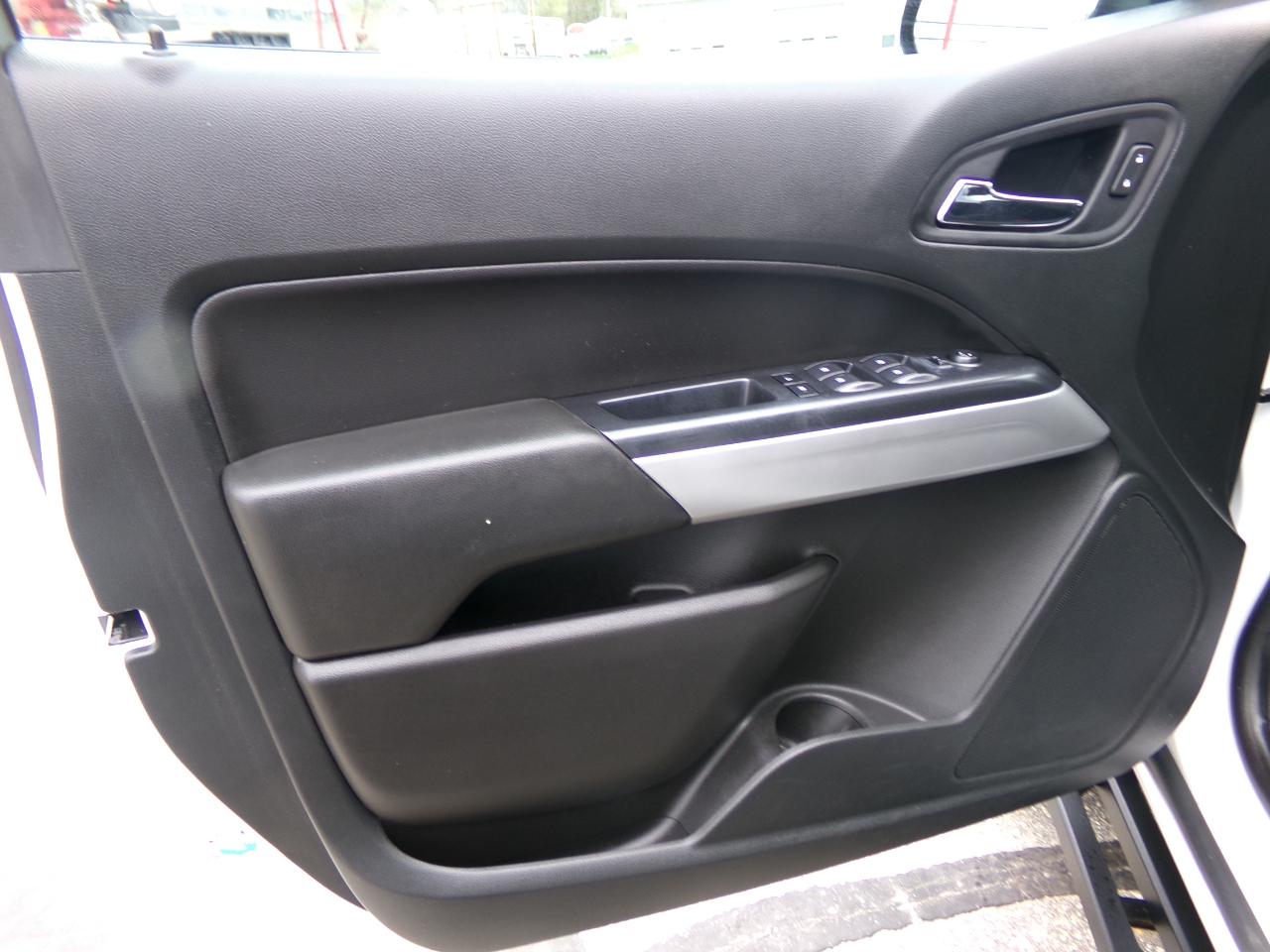 Chevrolet Colorado 4WD Crew Cab 141" LT 2021
