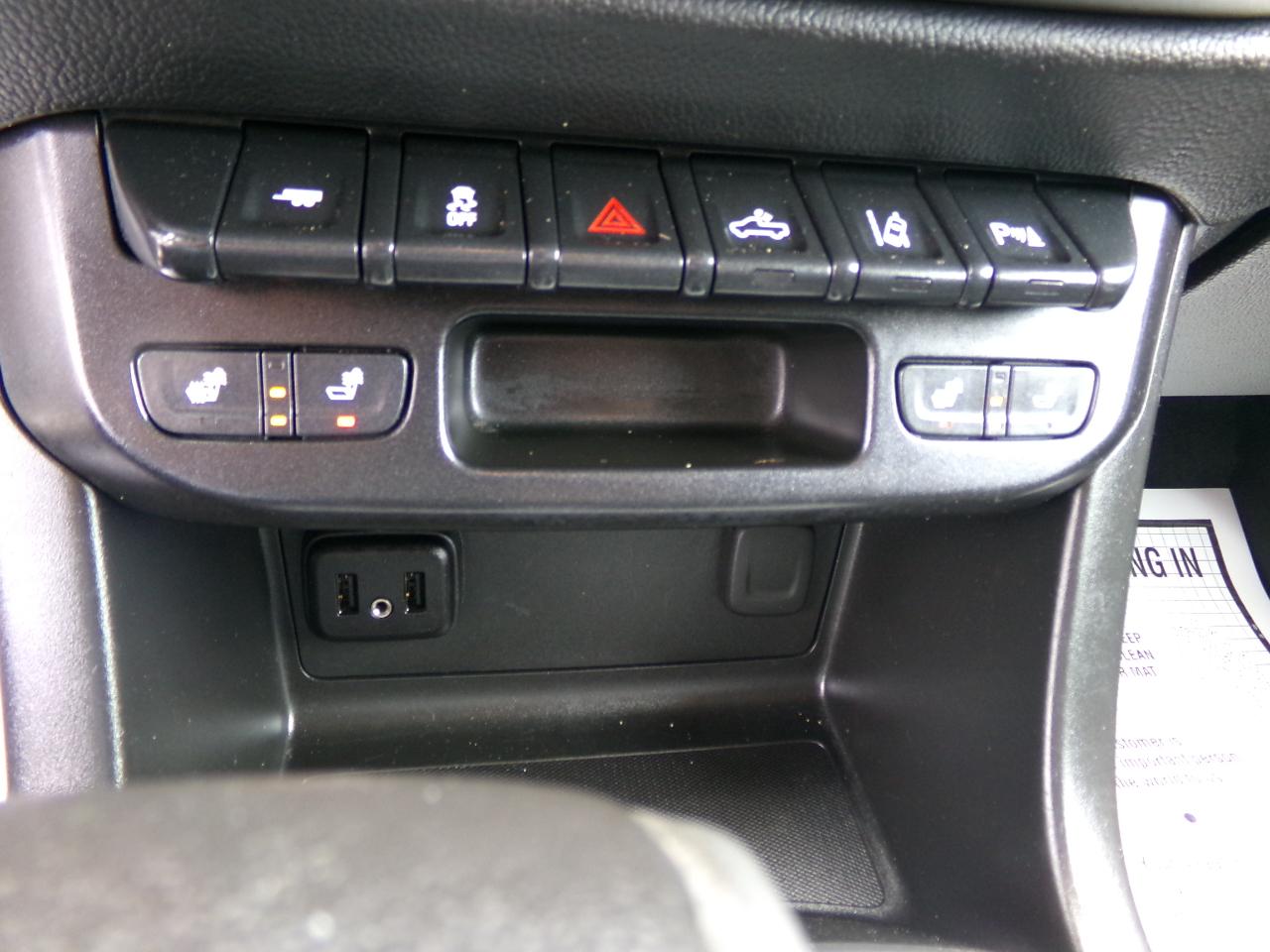 Chevrolet Colorado 4WD Crew Cab 141" LT 2021