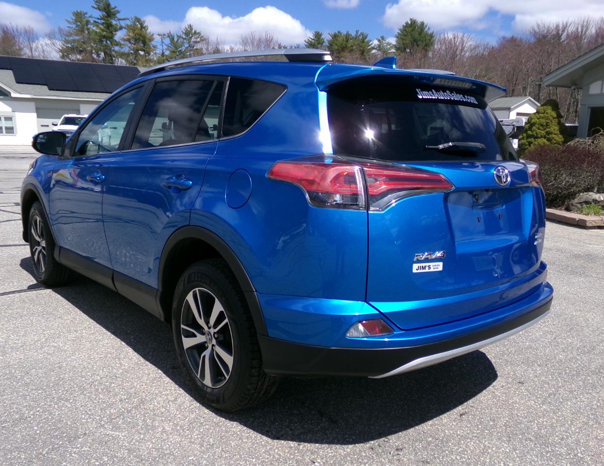 Toyota RAV4 AWD 4dr XLE (Natl) 2016