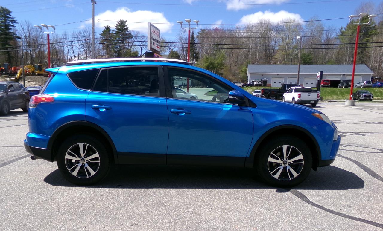 Toyota RAV4 AWD 4dr XLE (Natl) 2016