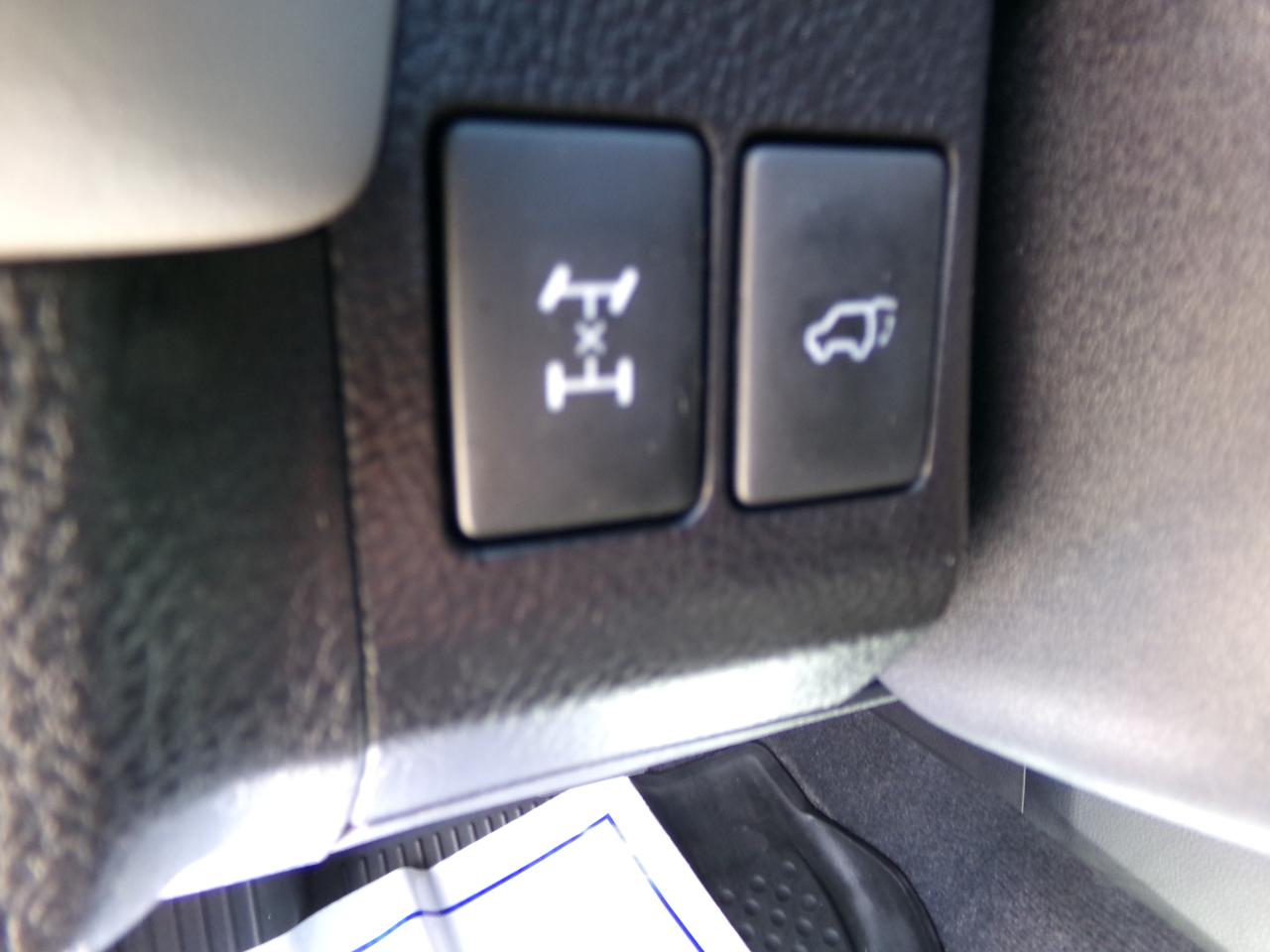 Toyota RAV4 AWD 4dr XLE (Natl) 2016