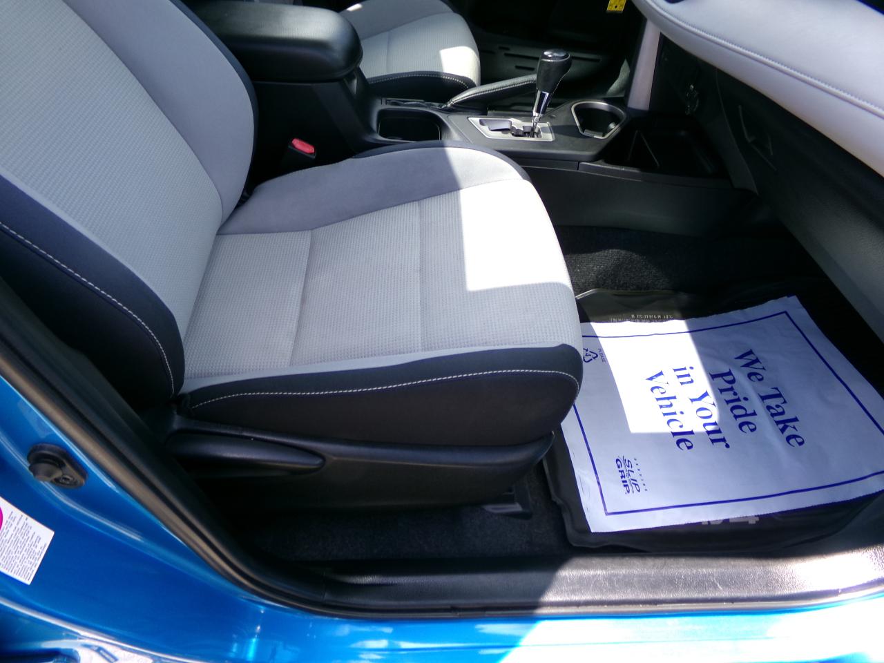 Toyota RAV4 AWD 4dr XLE (Natl) 2016