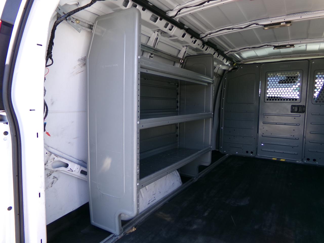 Chevrolet Express Cargo Van RWD 2500 135" 2020