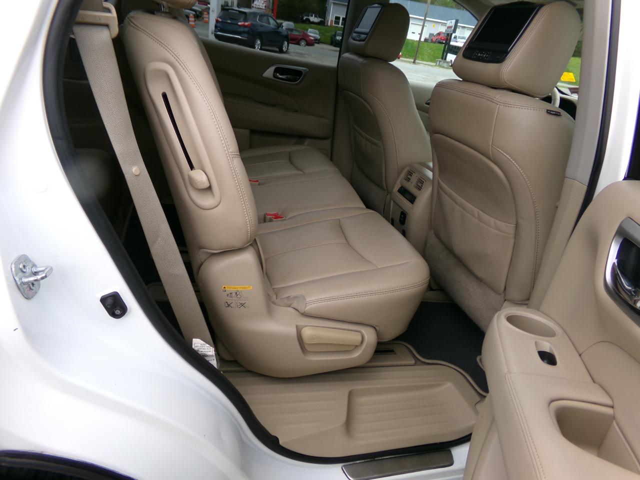 Nissan Pathfinder 4WD 4dr SL 2015