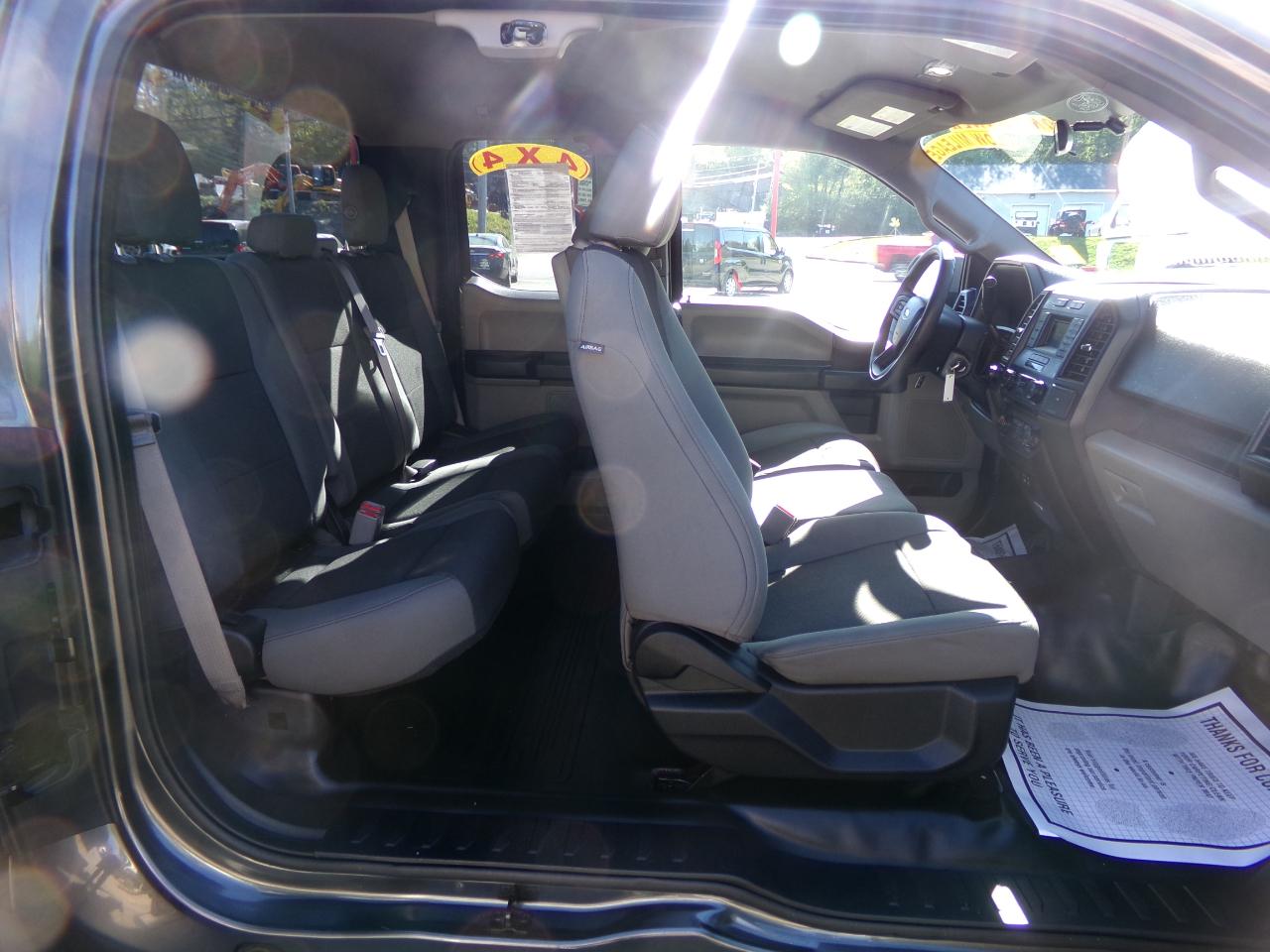 Ford F-150 4WD SuperCab 145" XLT 2015