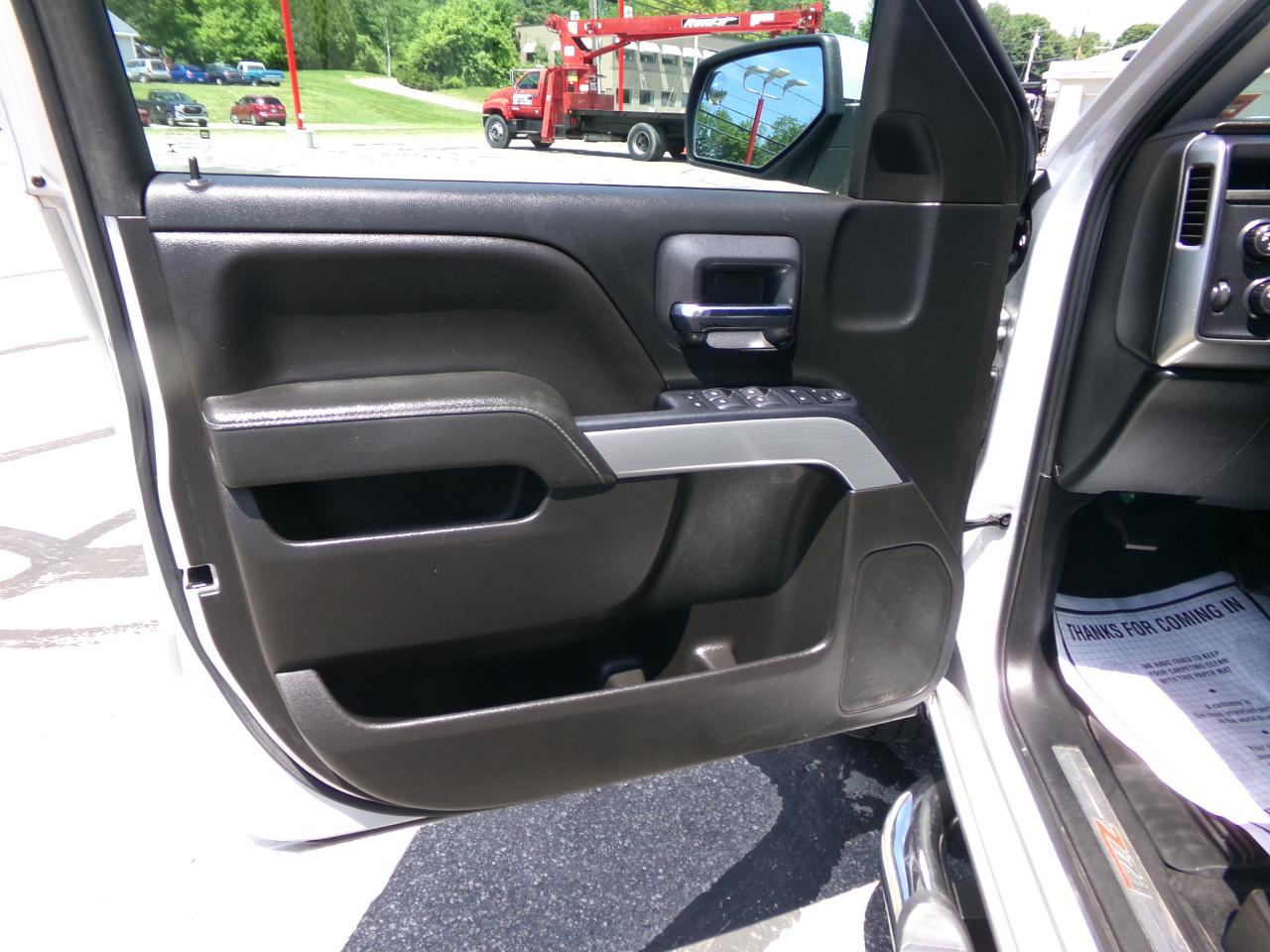 Chevrolet Silverado 1500 4WD Double Cab 143.5" LT w/2LT 2018