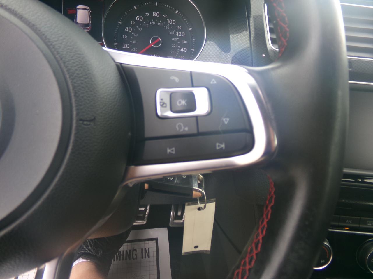 Volkswagen Golf GTI 2.0T 4-Door Autobahn DSG 2017