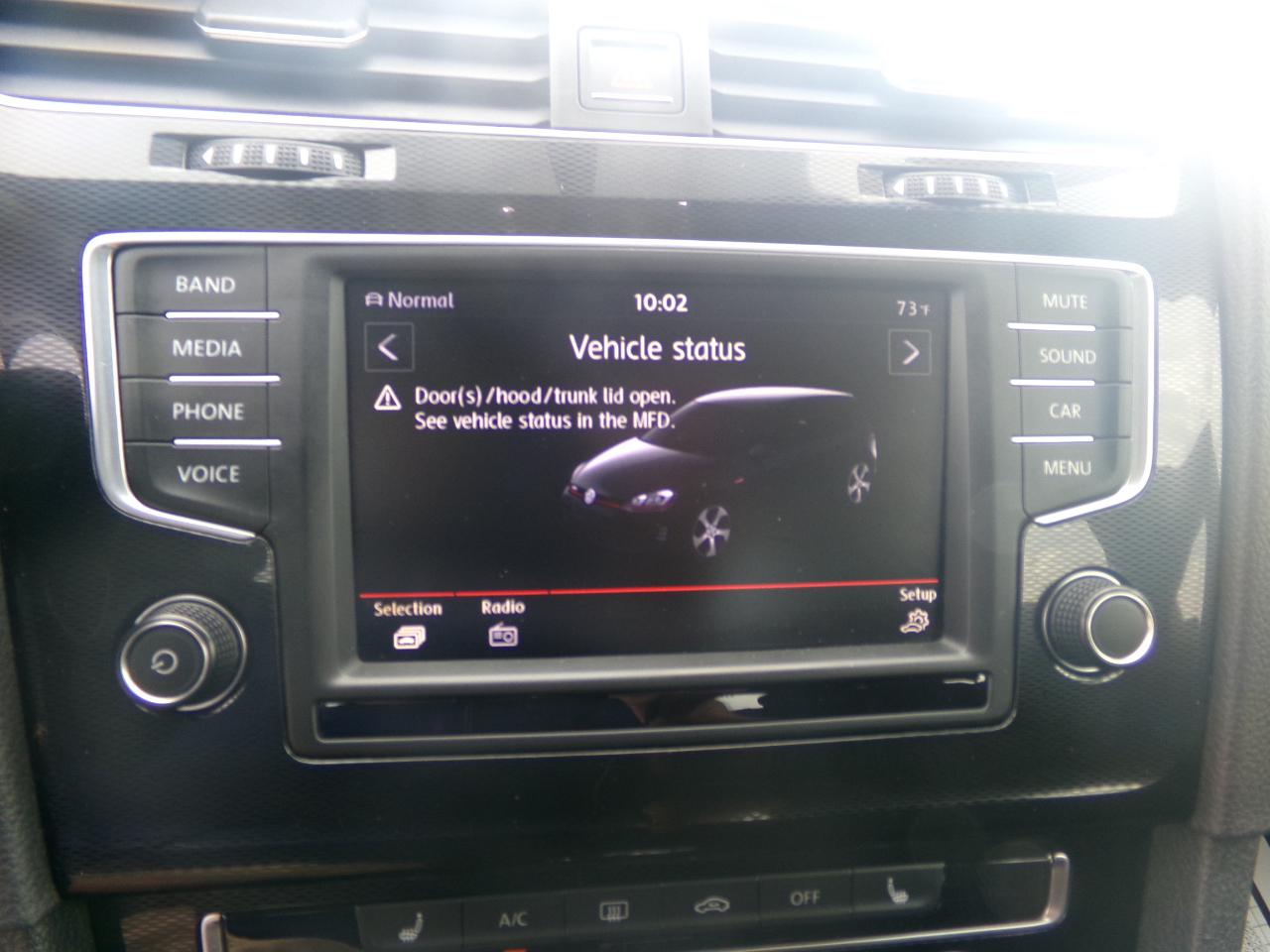 Volkswagen Golf GTI 2.0T 4-Door Autobahn DSG 2017