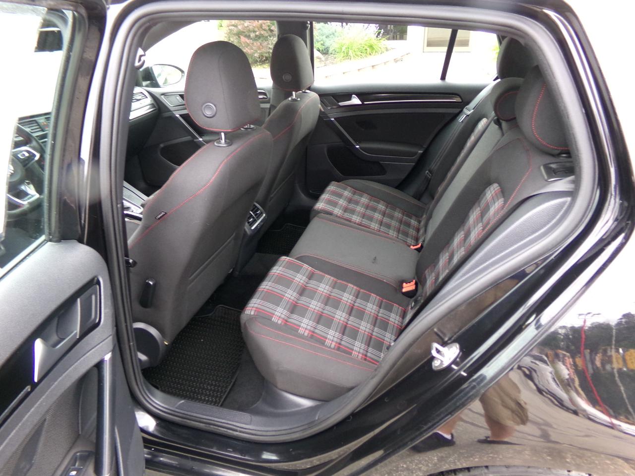 Volkswagen Golf GTI 2.0T 4-Door Autobahn DSG 2017