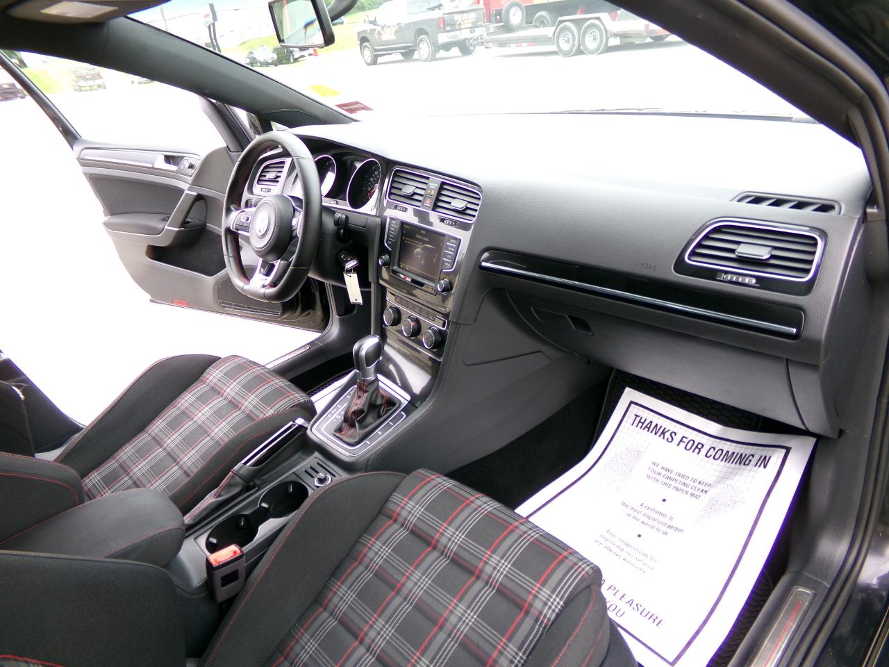 Volkswagen Golf GTI 2.0T 4-Door Autobahn DSG 2017