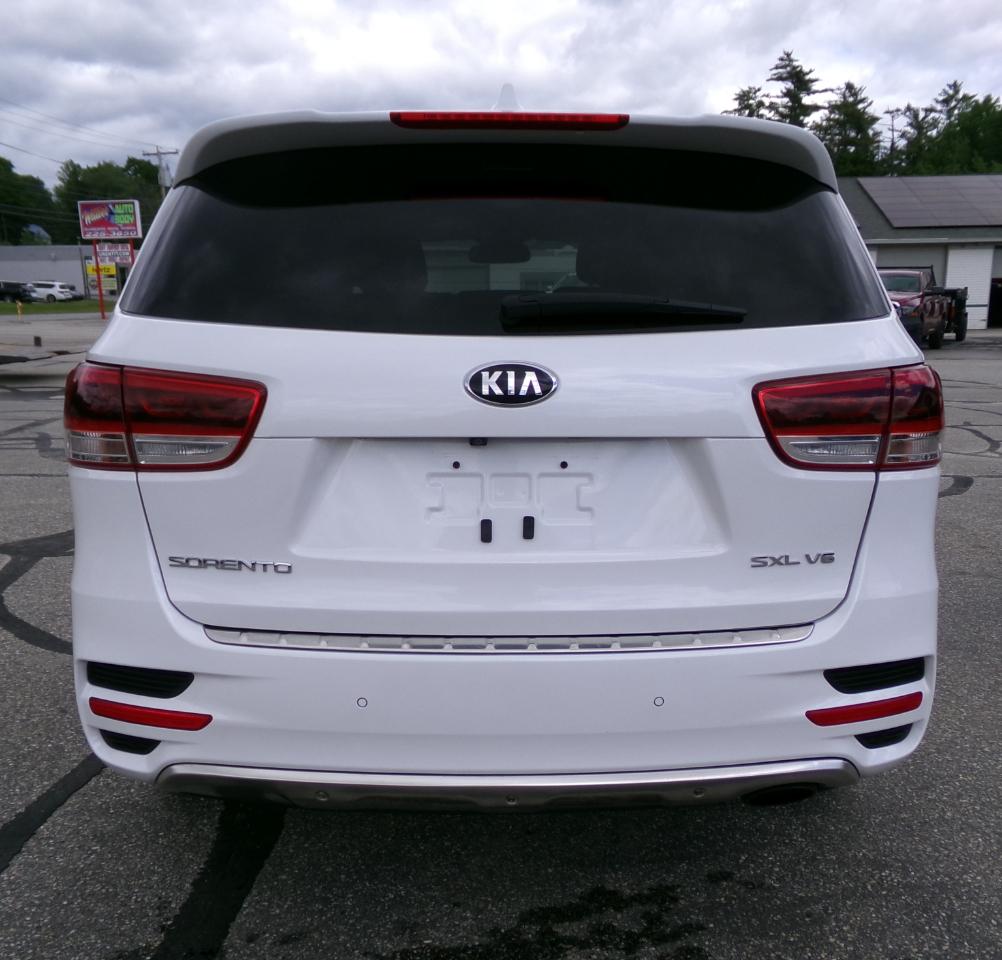 Kia Sorento AWD 4dr 3.3L SXL 2016
