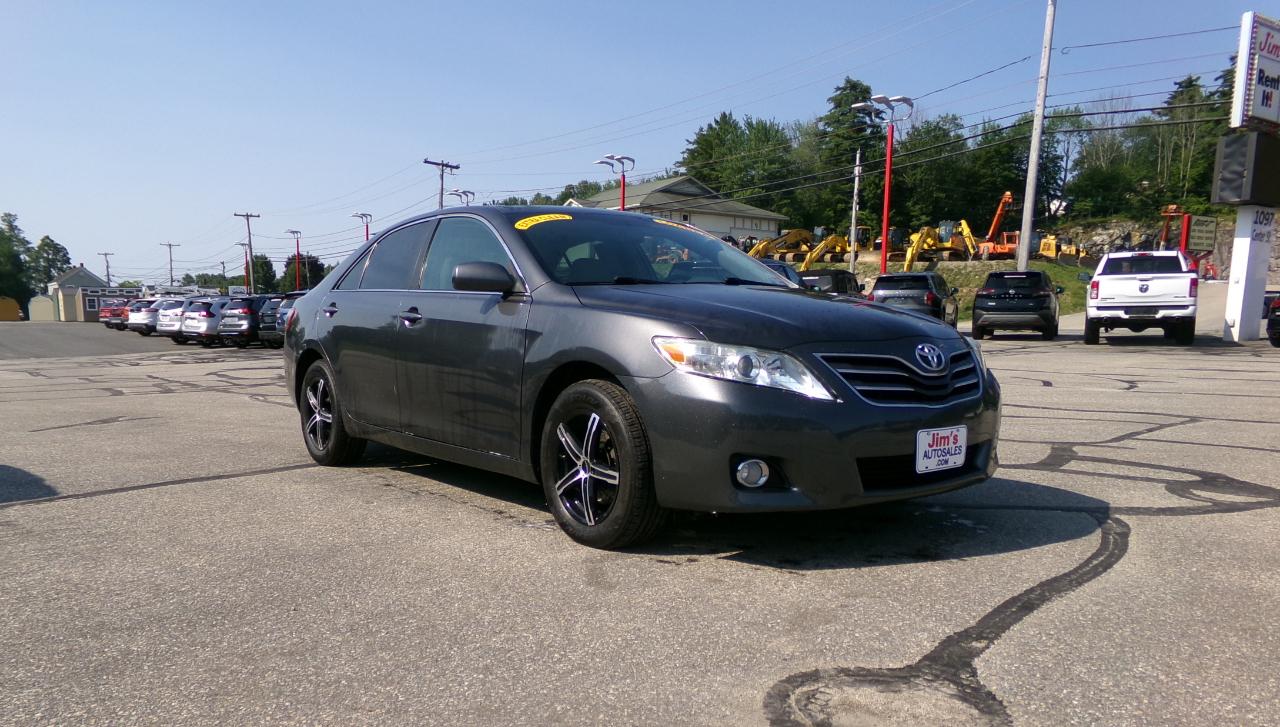 Toyota Camry 4dr Sdn V6 Auto XLE (Natl) 2010