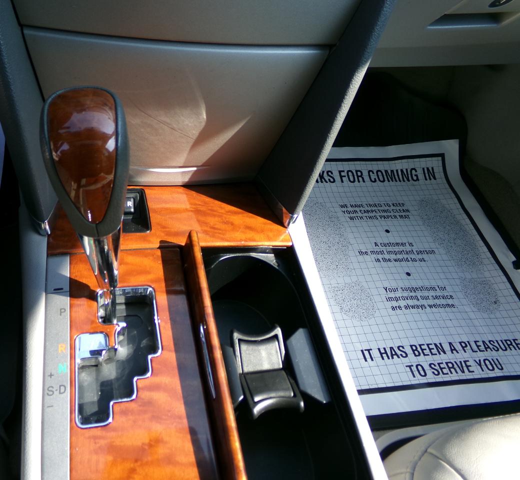 Toyota Camry 4dr Sdn V6 Auto XLE (Natl) 2010