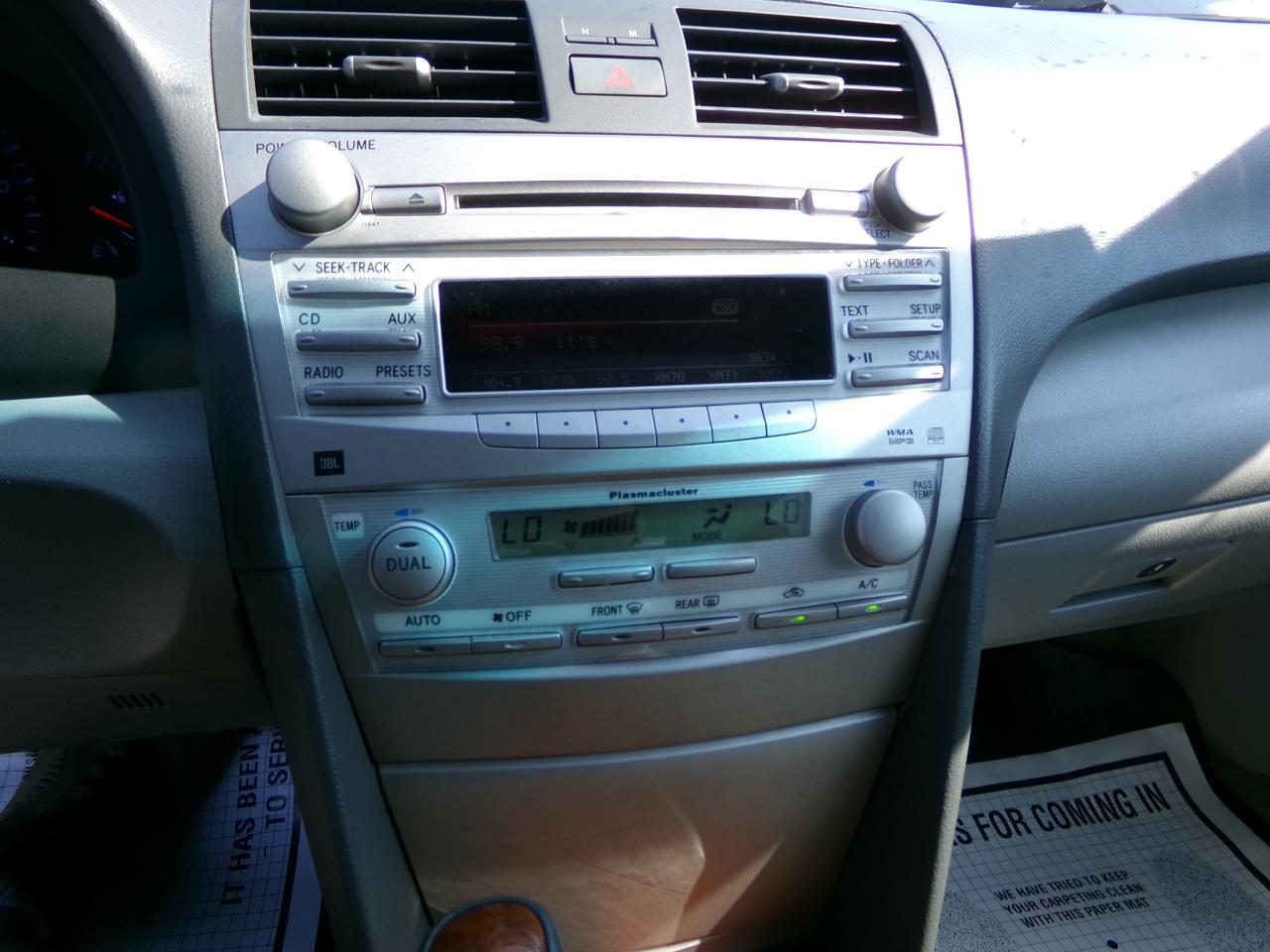 Toyota Camry 4dr Sdn V6 Auto XLE (Natl) 2010