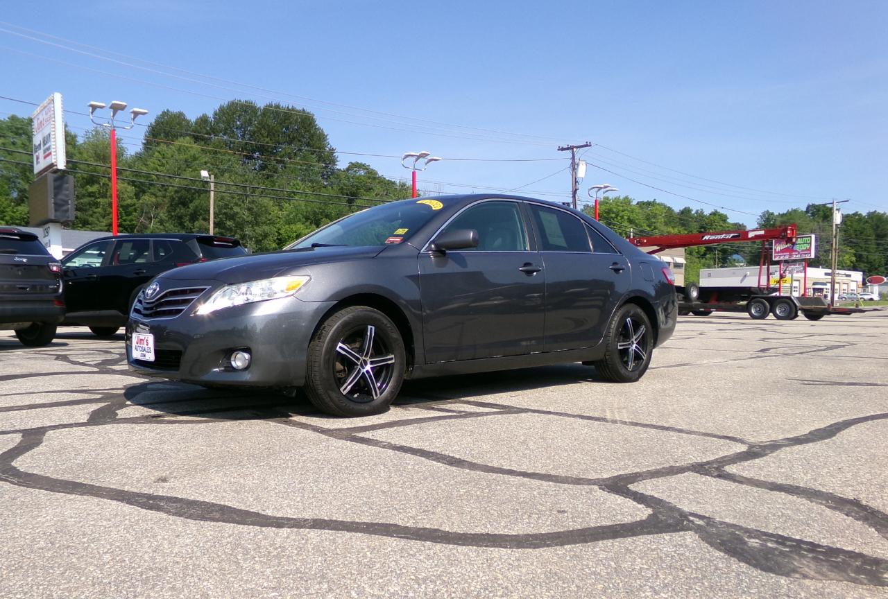 Toyota Camry 4dr Sdn V6 Auto XLE (Natl) 2010