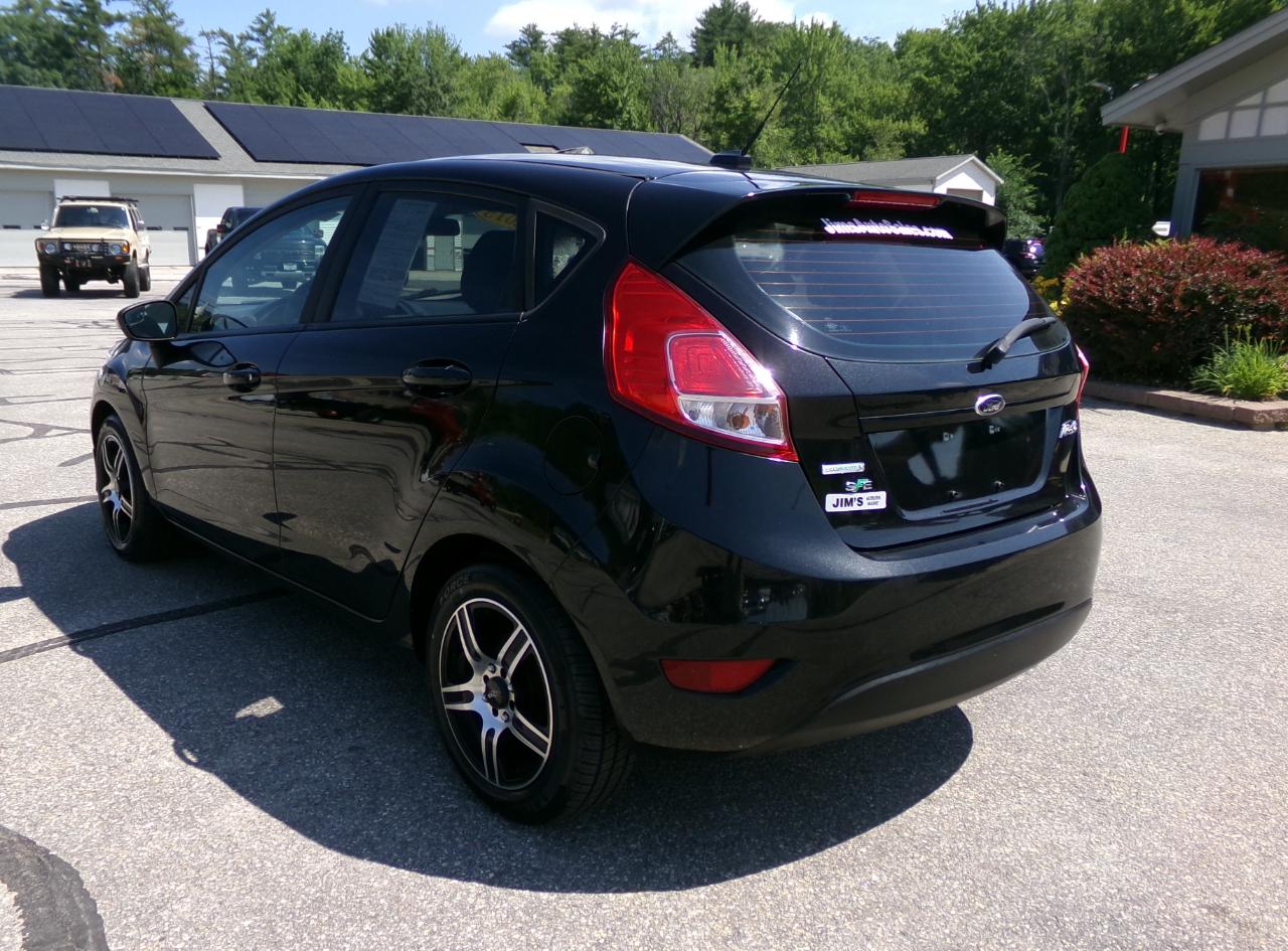 Ford Fiesta 5dr HB SE 2015