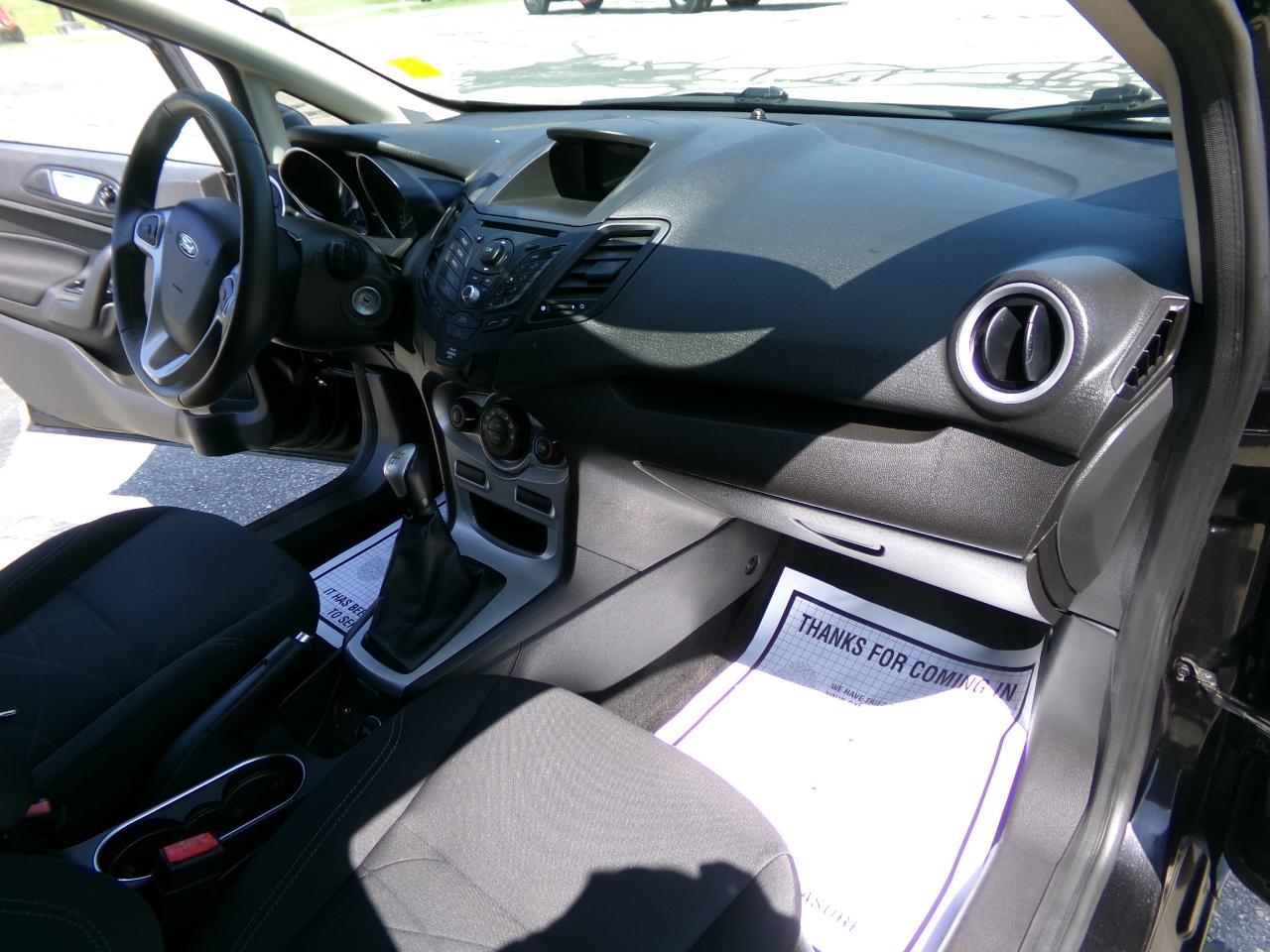 Ford Fiesta 5dr HB SE 2015