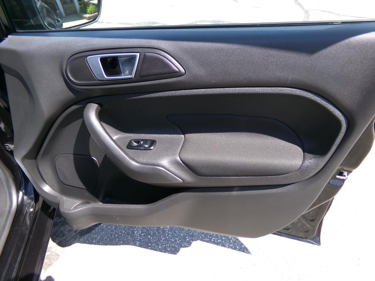 Ford Fiesta 5dr HB SE 2015