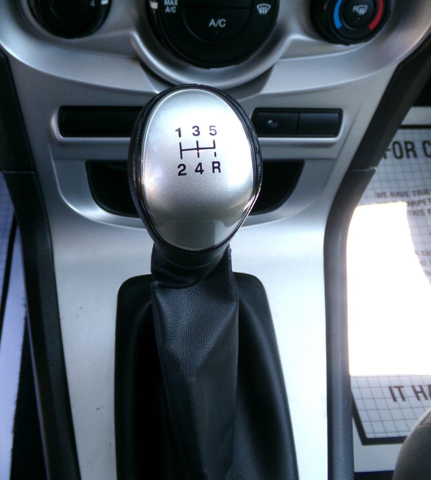 Ford Fiesta 5dr HB SE 2015