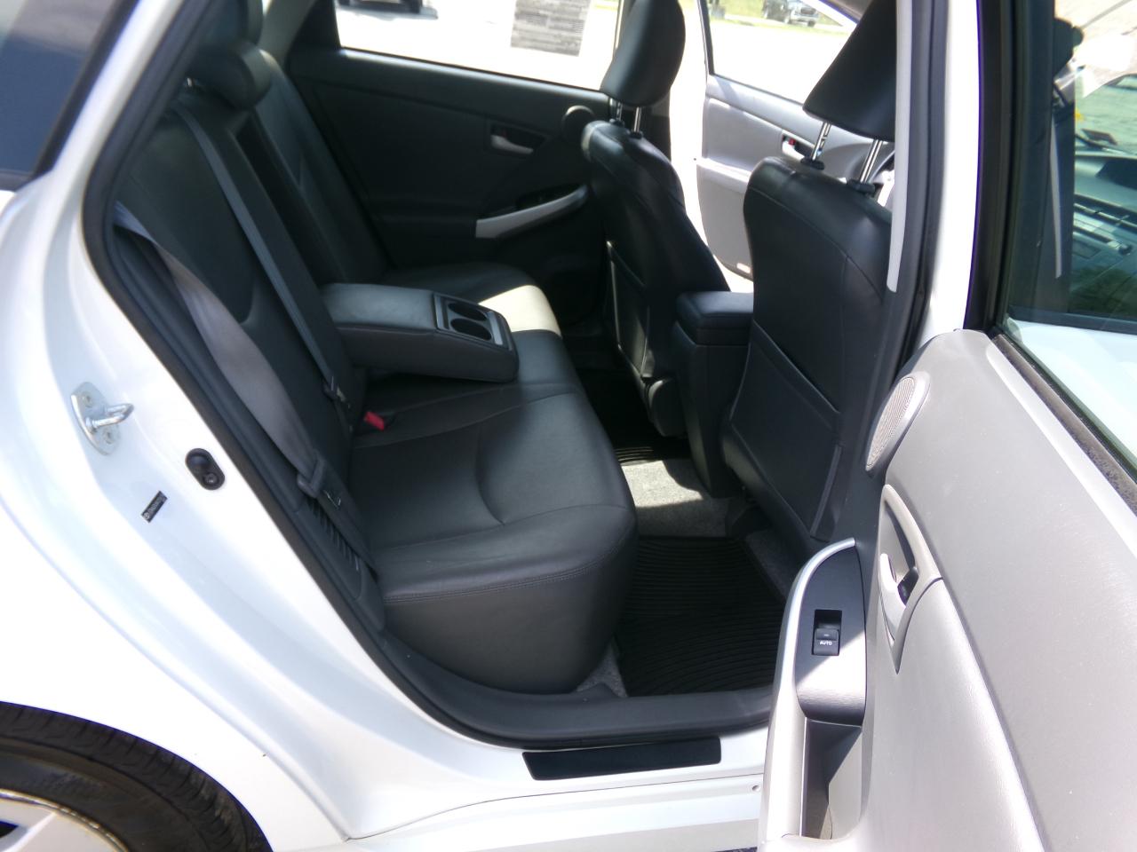 Toyota Prius 5dr HB III (Natl) 2010