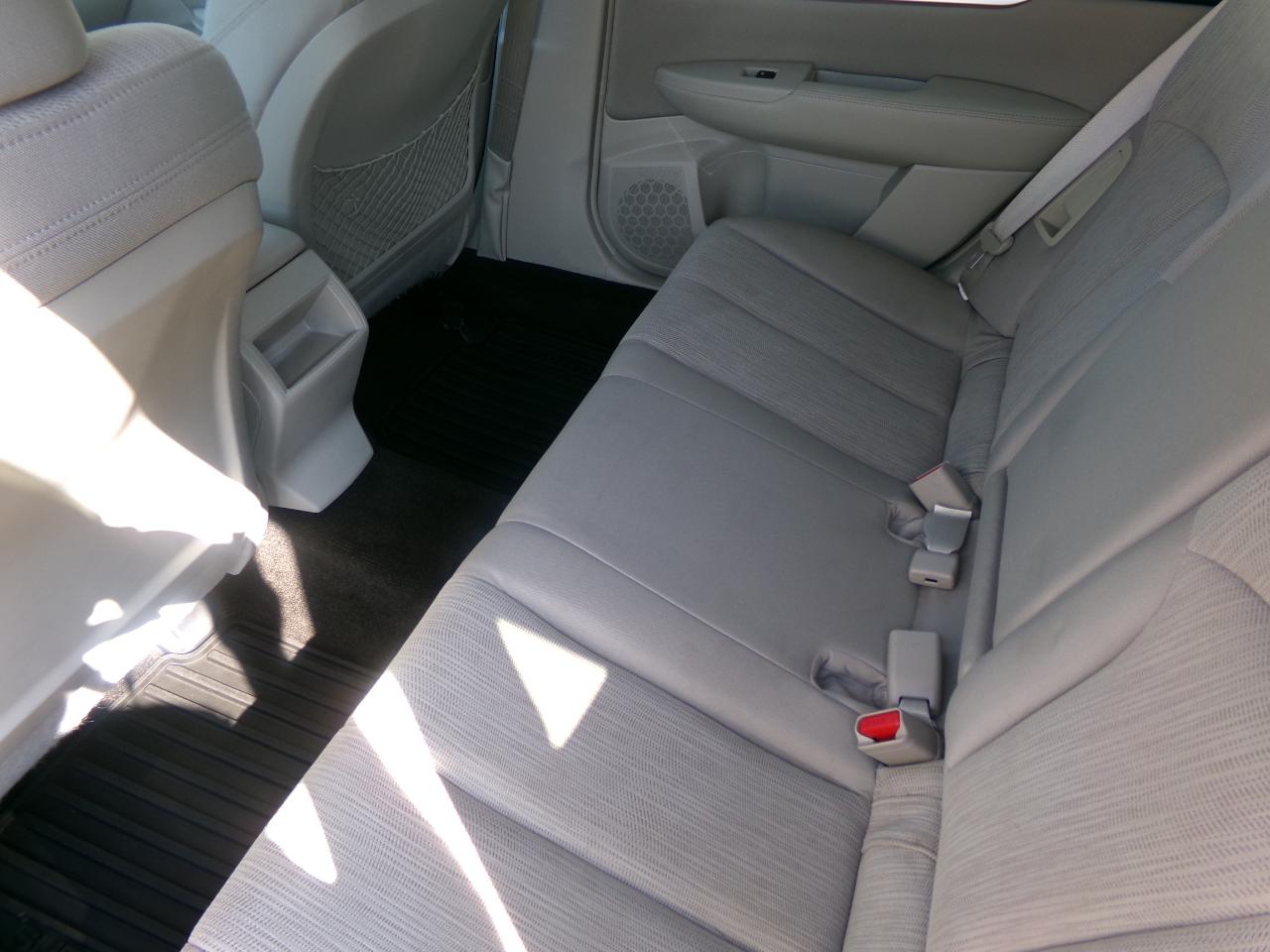 Subaru Outback 4dr Wgn H4 Auto 2.5i Premium 2014